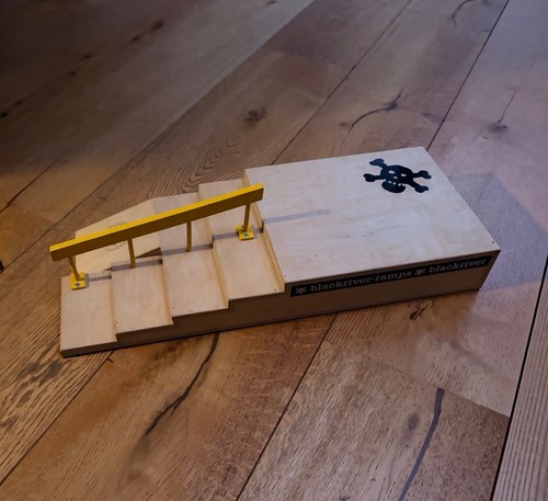 Black river finger board - finger,